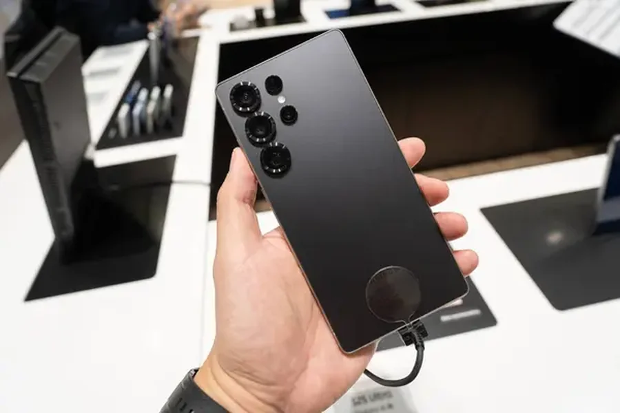 Samsung Galaxy S25 Ultra: A New Benchmark for Premium Smartphones